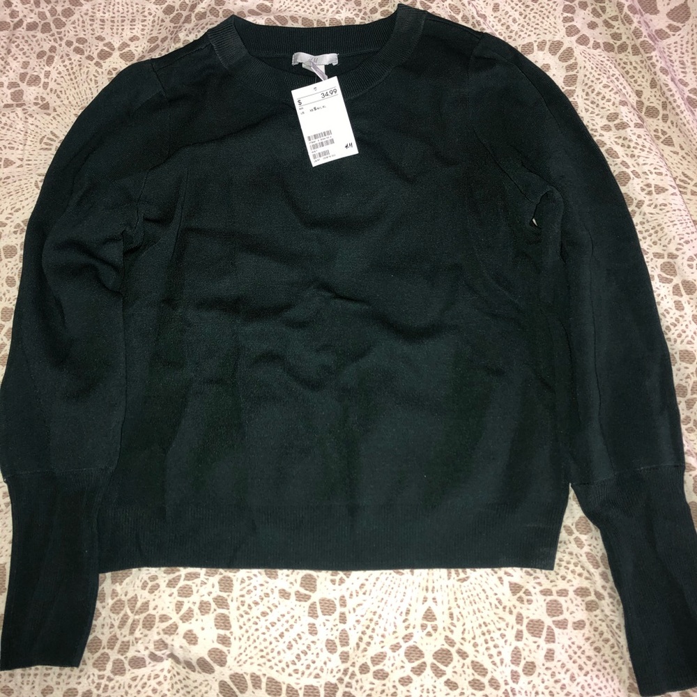 New H&M Women Sweater